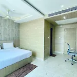 A Luxury Hotel - T - B - Suite Near Sea Beach And Temple - Fully Air Conditioned Hotel At Prime Location - Beach Front And Near Temple - Hygiene & Spacious Room - With Wifi- Restaurant- Lift- And- Parking - Best Hotel In Puri